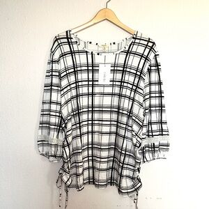 NWT Como Blu 3X Ultra Soft Knit Top Ivory/Black Lace Sleeve Adjustable‎ Sides